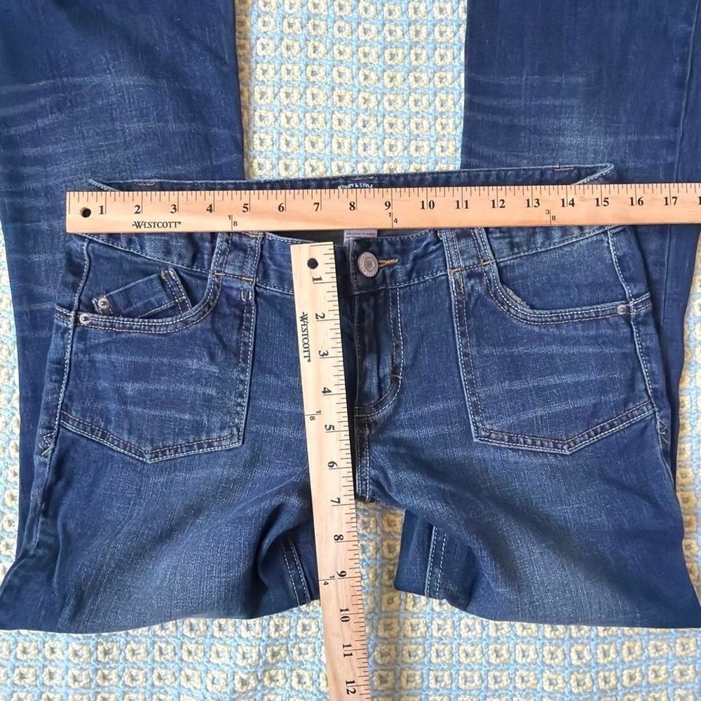 Mossimo Supply Co Low Rise Flare Jeans Medium Wash Whiskered Y2K Size 9 - Picture 3 of 6